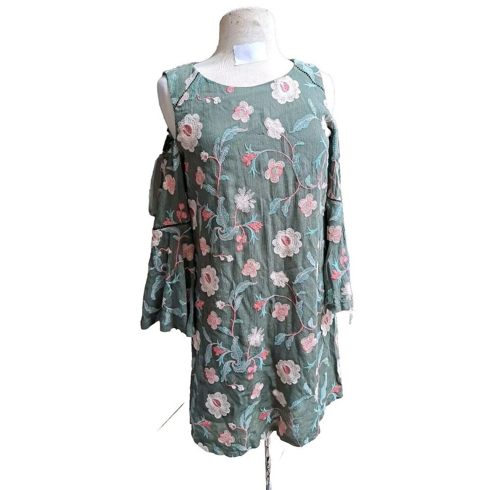 Luxology Women's Size 4 Cold Shoulder Dress Floral Embroidered Boho Bell Sleeves